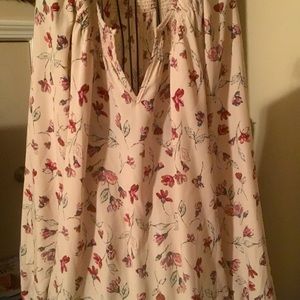 Women’s size medium floral blouse